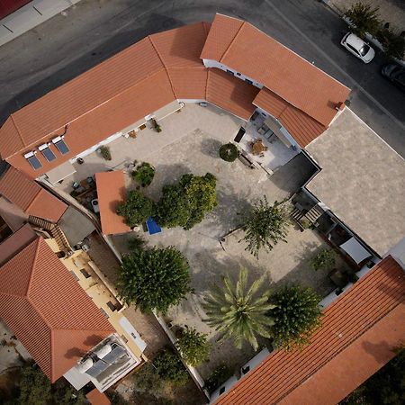 The Courtyard Episkopi Guest Houses Exterior photo